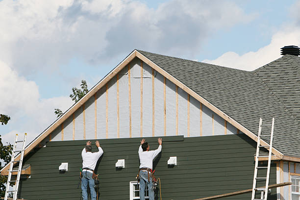 Professional Siding Repair technician working in Houston, PA